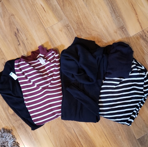 Tops - Maternity sweater lot